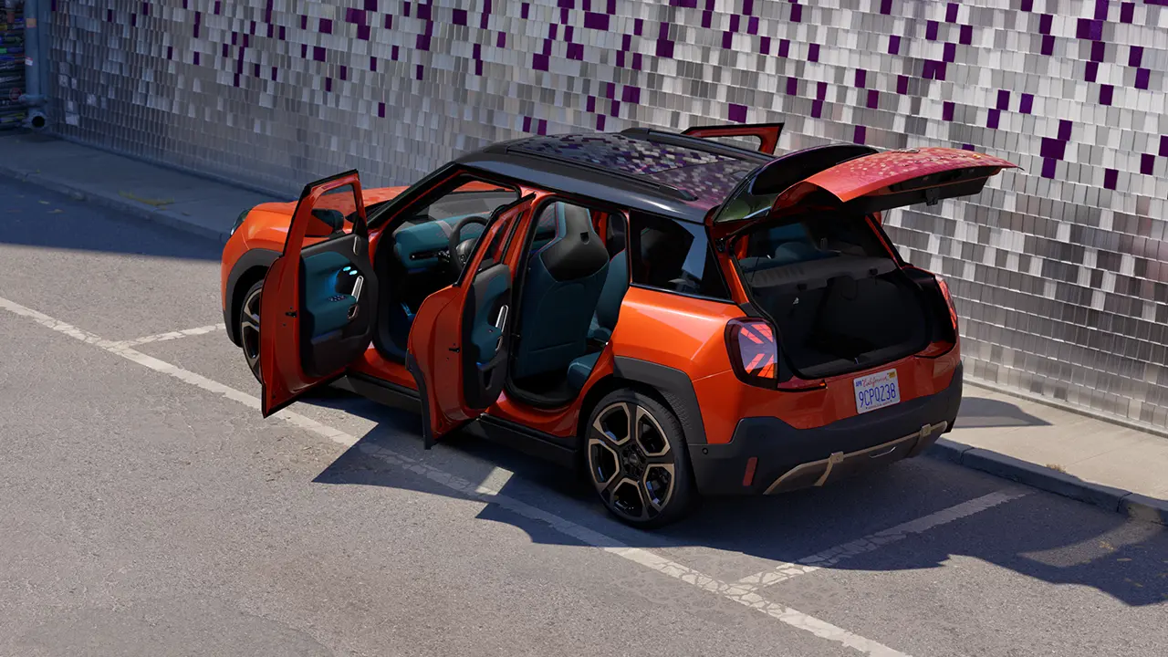 All-Electric MINI Aceman - Spazio