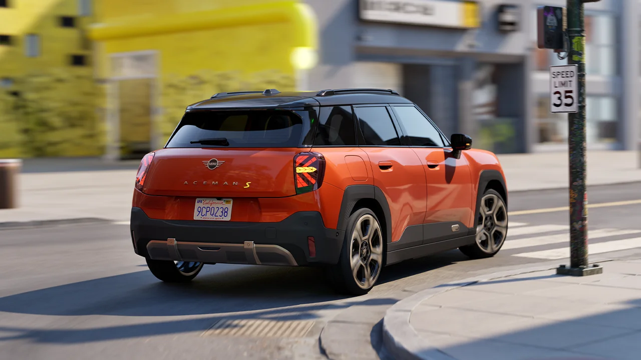 All-electric MINI Aceman - Driving Assistant