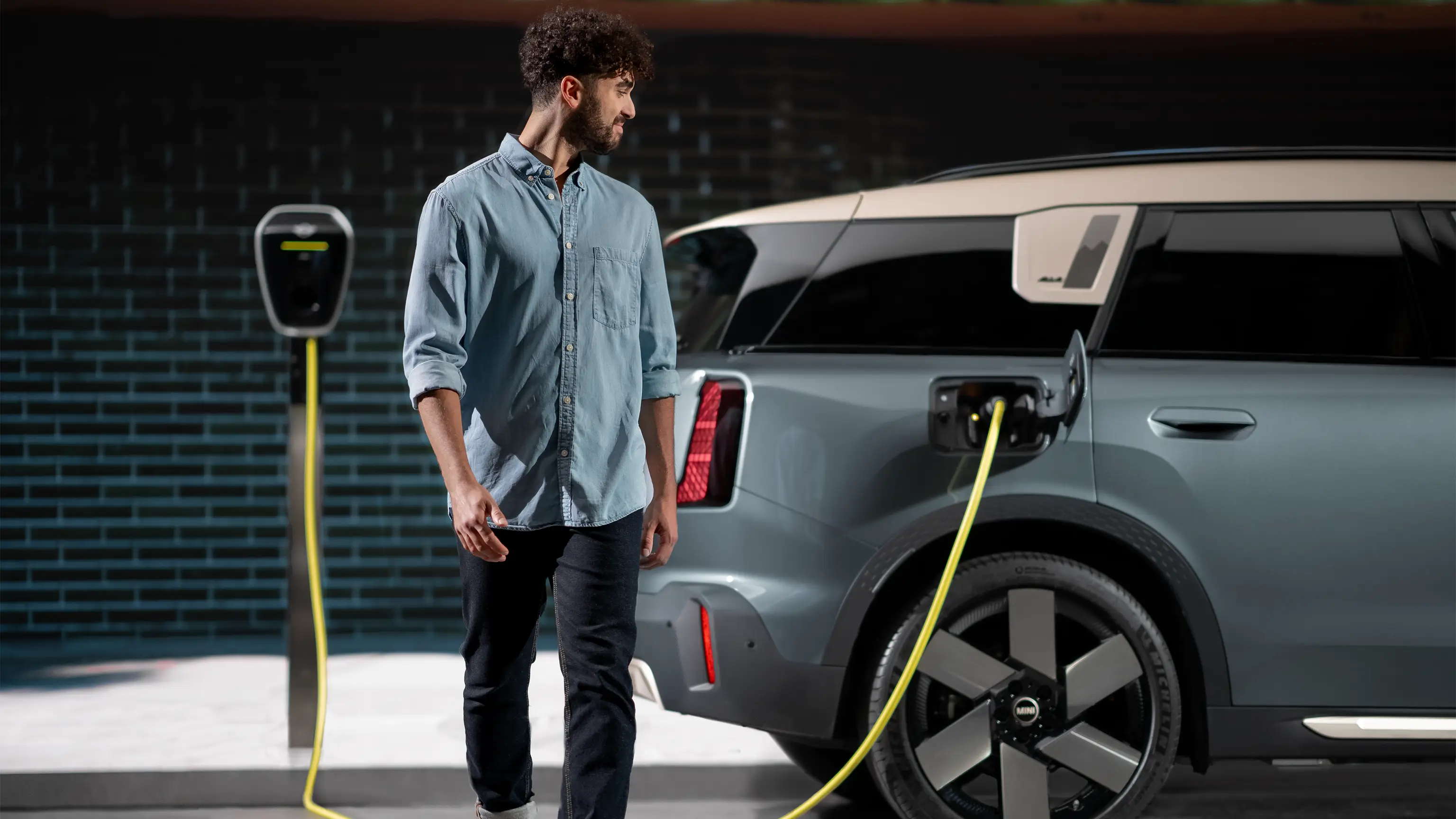 All-Electric MINI Countryman- Auto Elettrica