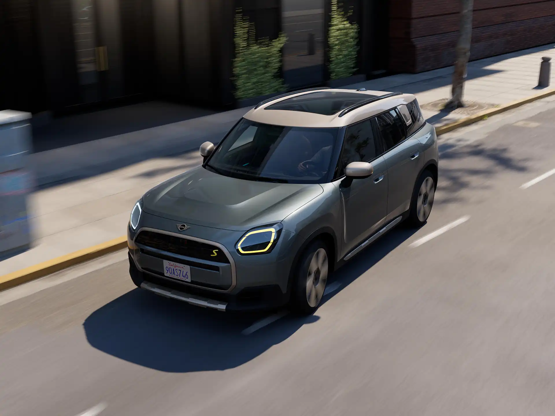All-Electric MINI Countryman - teaser prova su strada