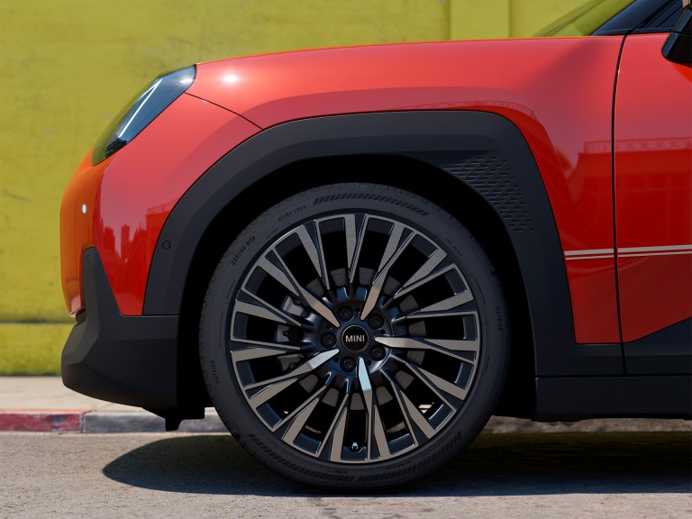 BMW E Mini, Pneumatici "stellati" E Garantiti Per Tre Anni - Foto 6