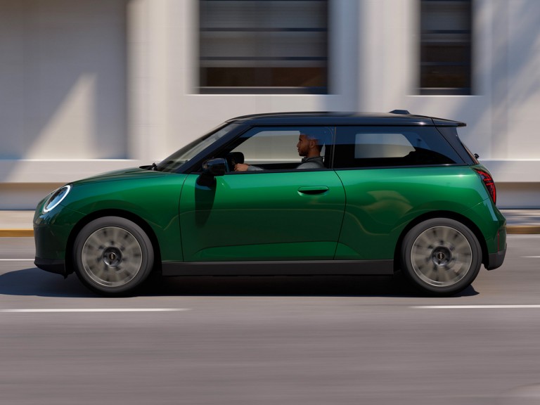 ALL-ELECTRIC MINI COOPER
