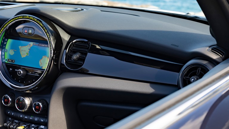 All-Electric MINI Cabrio - superfici interne