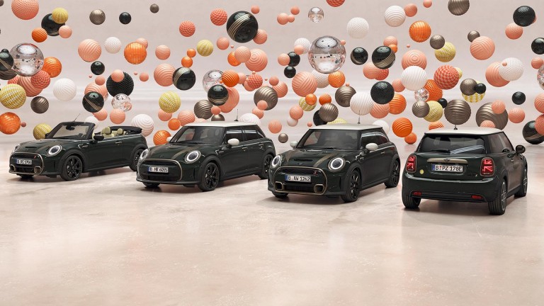 MINI 3 e 5 Porte Resolute Edition – MINI Full Electric Resolute Edition – MINI Cabrio Resolute Edition