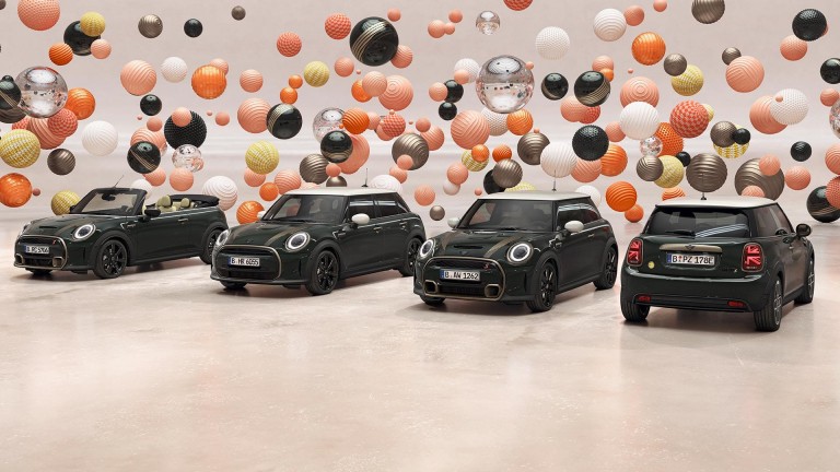 MINI 3 e 5 Porte Resolute Edition – MINI Full Electric Resolute Edition – MINI Cabrio Resolute Edition