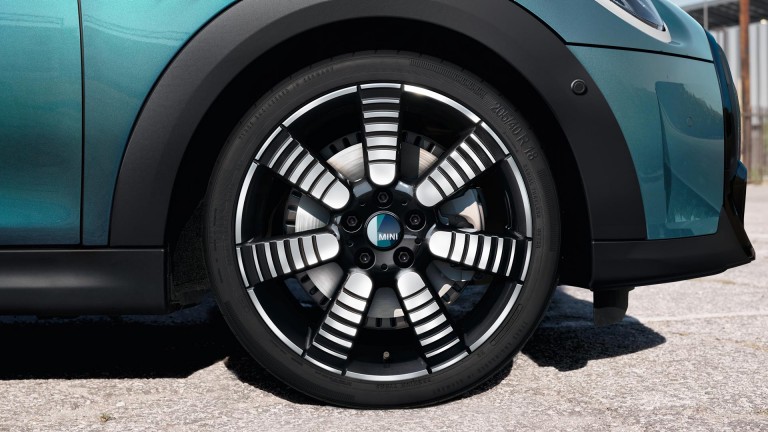 MINI Cabrio Seaside Edition – 18" Pulse Spoke 2-tone – rim cover