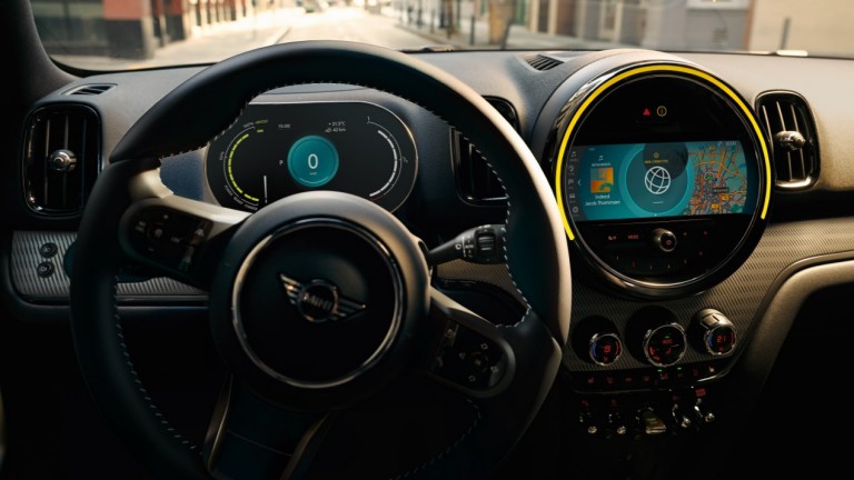 NUOVA MINI COUNTRYMAN PLUG-IN HYBRID